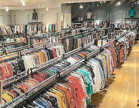 LE RELAIS – 300 bornes pour les textiles usagers sont fermées